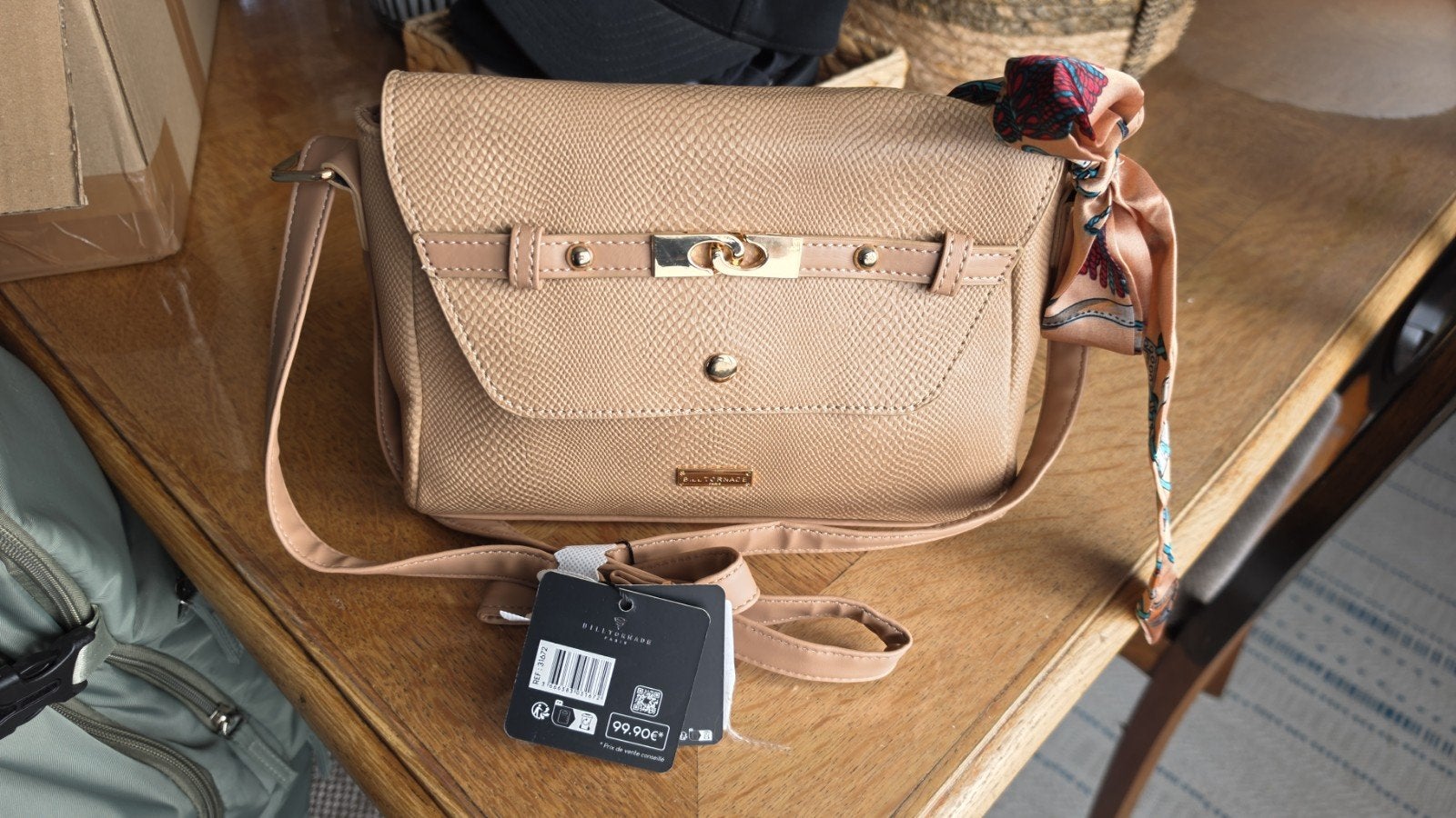 Sac à main femme Bill Tornade – Neuf
Je vends un magnifique, Bijoux, Sacs & Beauté, Enlèvement, Neuf, Beige, Sac à main