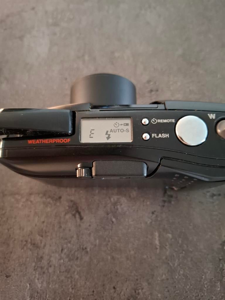 Appareil photo vintage noir Olympus MJU Zoom105, Enlèvement