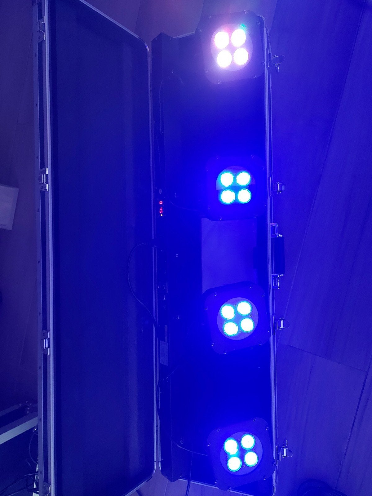 Jb 4-tc + jv case + dmx handcontroller, Enlèvement