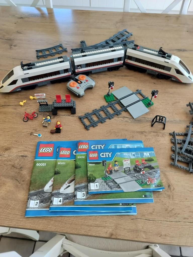 Lego Train 60051 complet avec manuels, Enfants & Bébés, Jouets | Duplo & Lego, Enlèvement ou Envoi, Lego