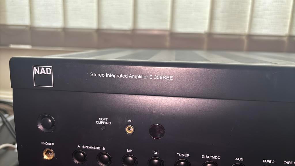NAD C 356 BEE (Amplificateur Hi-Fi intégré de 80 W), Enlèvement, Comme neuf