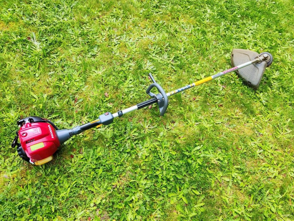 Honda UMK425E benzine bosmaaier/kantenmaaier, Tuin en Terras, Ophalen, Benzine