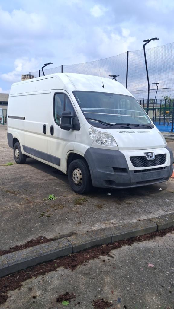 Peugeot boxer 2.2D 265.000 2011 export fume, Auto's, Peugeot, 22 cc, Alarm, Wit, Bedrijf