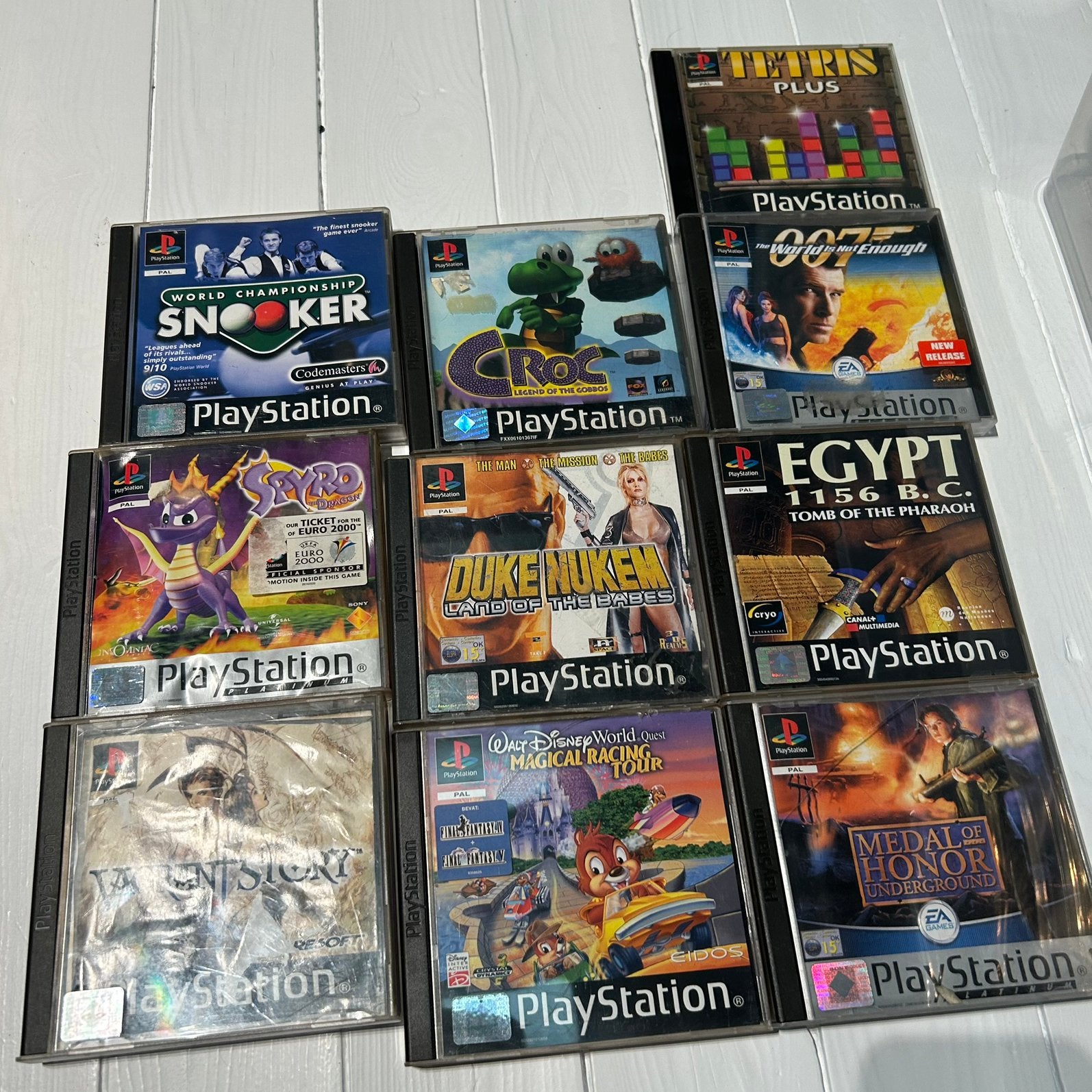 Playstation 1 spellen met (vocht) schade, Games en Spelcomputers, Ophalen of Verzenden, Zo goed als nieuw