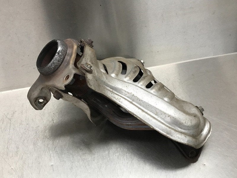 UITLAATSPRUITSTUK Toyota Auris (E15) (|1714137051|AURIS|), Gebruikt, Kundenbetreuung@toyota.de, Toyota, Toyota-Allee 2
50858  Köln, DE