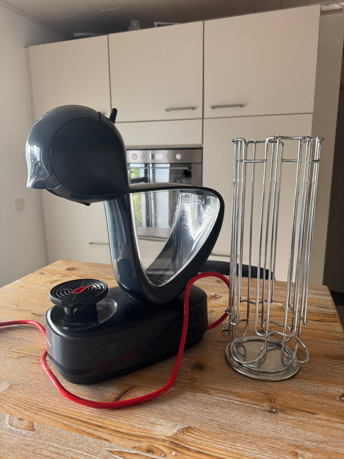 Dolce Gusto avec porte-capsules, Electroménager, Réservoir d'eau amovible, Enlèvement ou Envoi, Dosettes et capsules de café, Cafetière