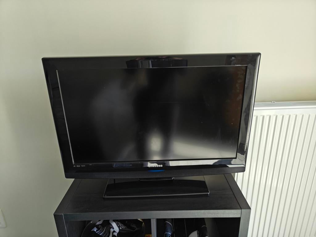 TÉLÉVISEUR SAMSUNG LE32B350F1W - LCD 32 POUCES, TV, Hi-fi & Vidéo, Enlèvement, LCD, Samsung