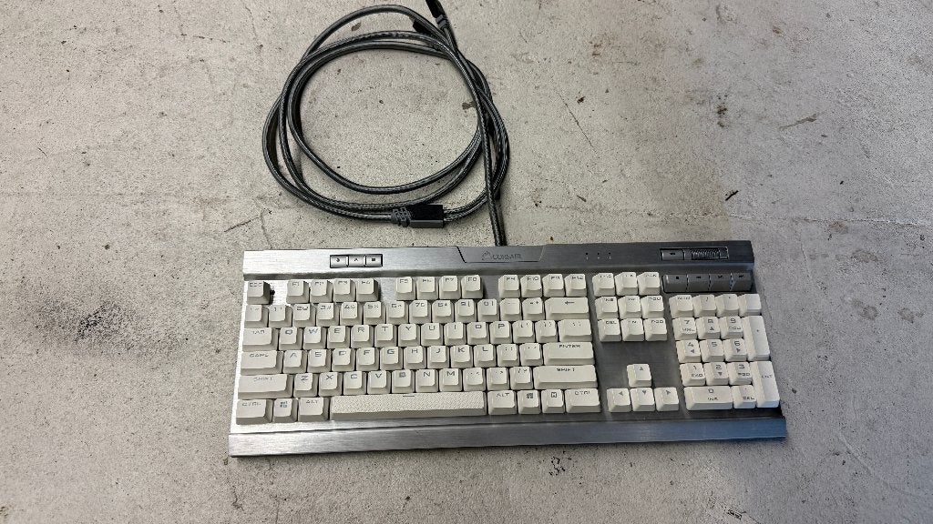 Corsair K70 RGB MK.2 SE QWERTY, Computers en Software, Ophalen of Verzenden, Zo goed als nieuw, Qwerty, Verlichte toetsen