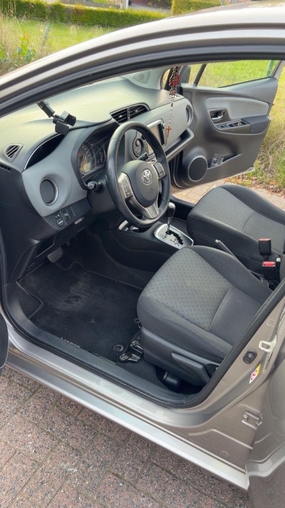 Toyota Yaris, Auto's, Automaat, Stof, Overige kleuren, 5 deurs