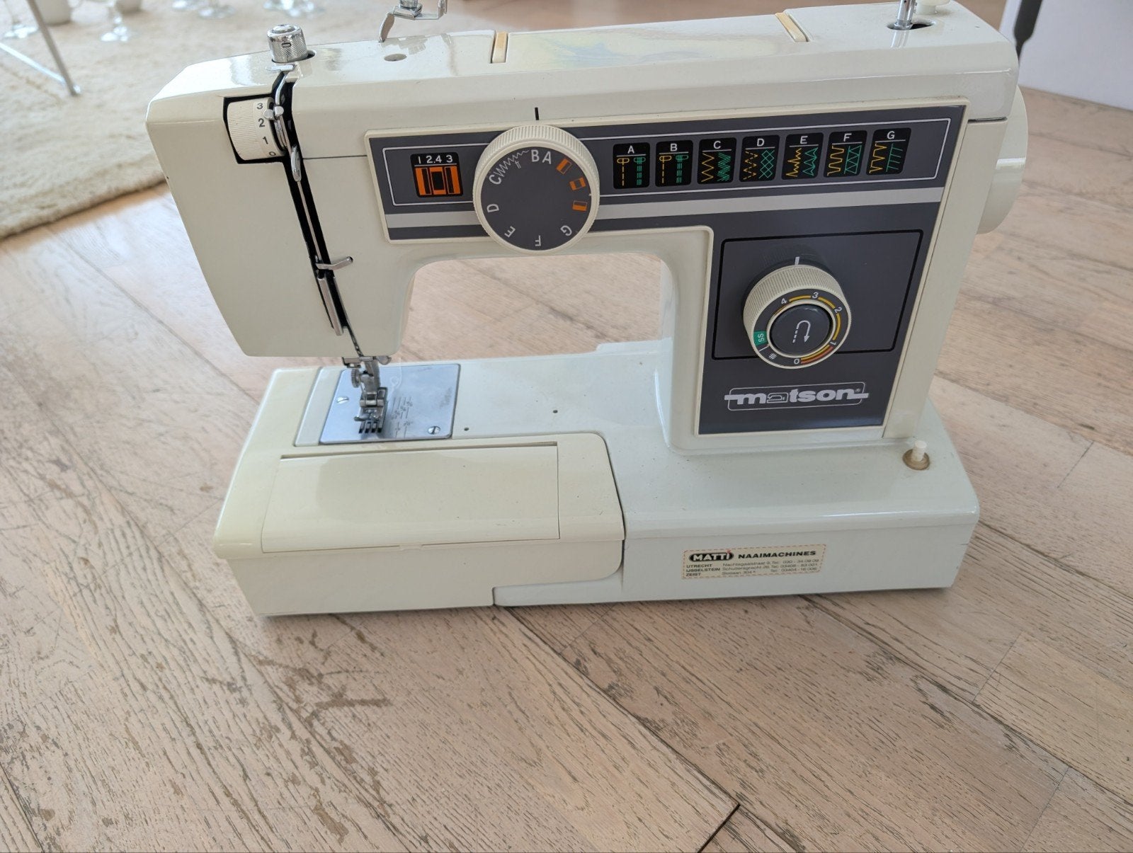 Naaimachine, Ophalen, Naaimachine