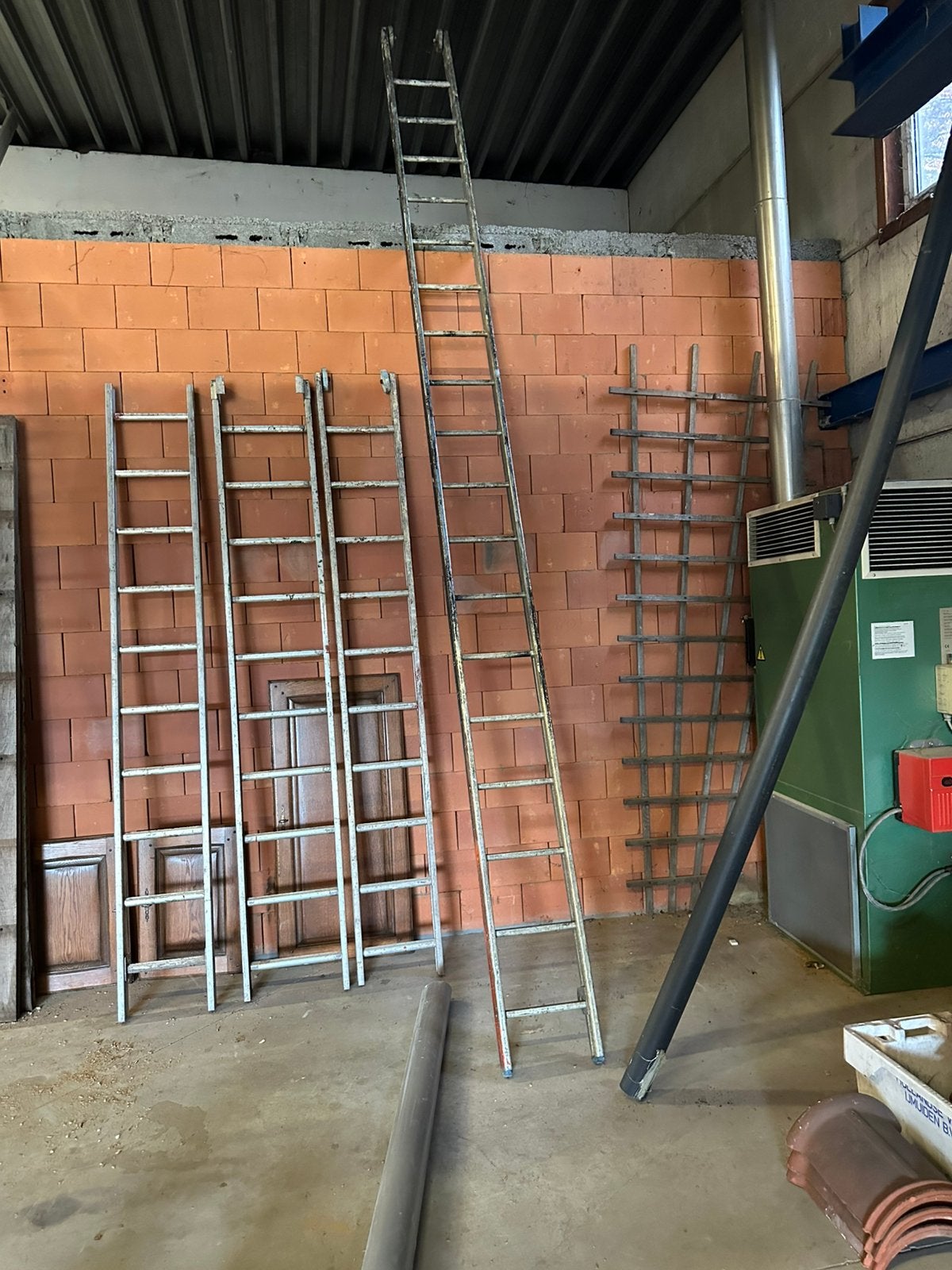 Bovenste deel van dubbele alu ladder, 18 treden, hoogte 4,5m, Doe-het-zelf en Bouw, Ophalen, Gebruikt, Ladder