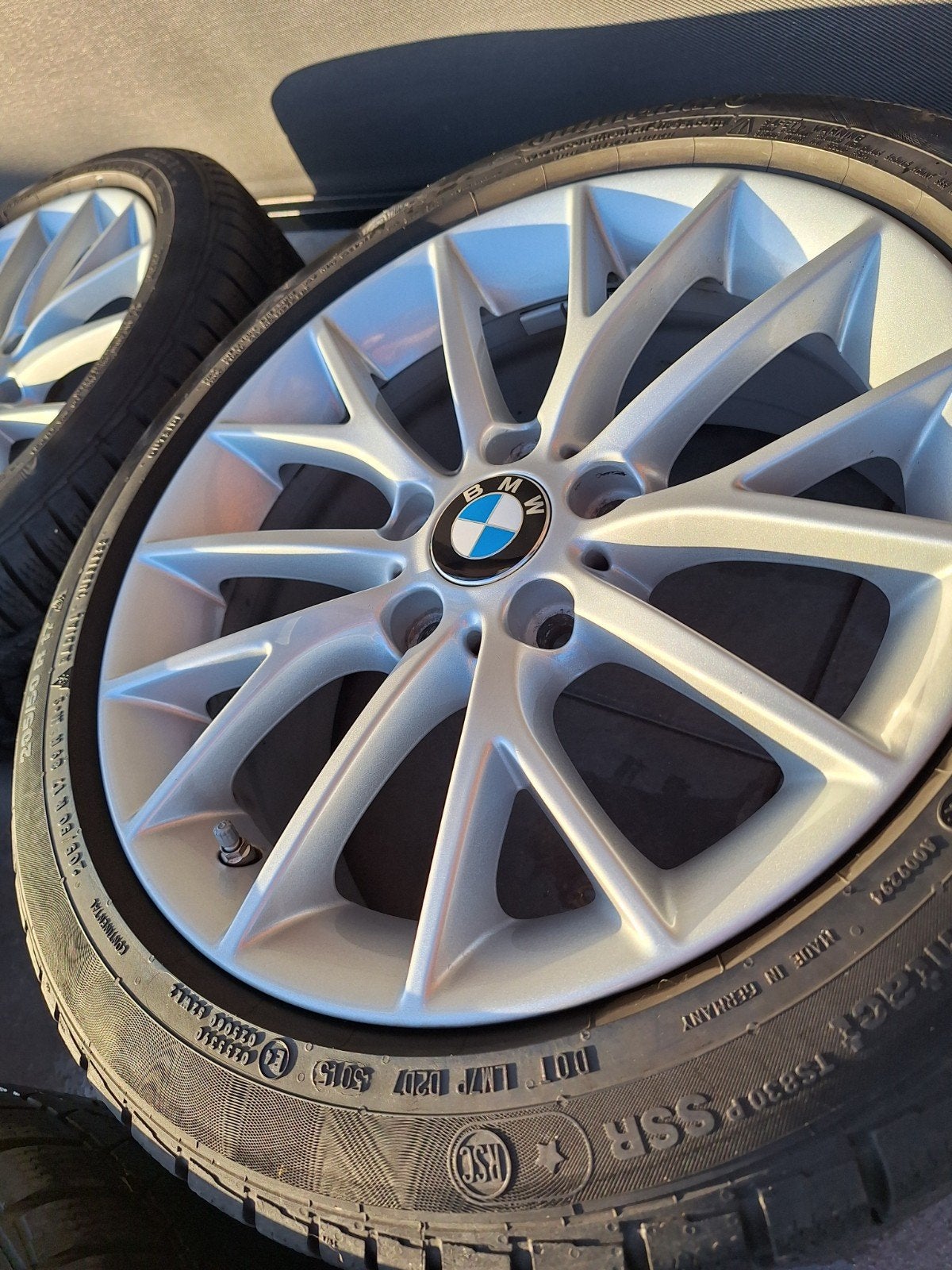kit Hiver BMW Completes - Jantes Alu 17" + Pneus, Autos : Pièces & Accessoires, Neuf, Pneus hiver, Enlèvement, Pneu(s)