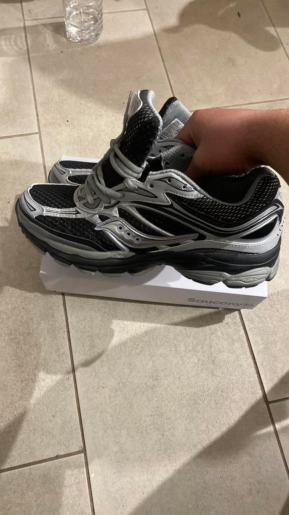 Saucony Omni 9 noir / gris, Enlèvement, Comme neuf, Saucony