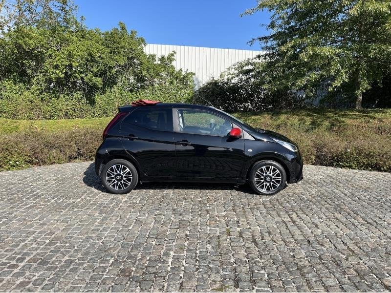 Toyota Aygo x-Red, Autos, Achat, 998 cm³, Euro 6, Noir