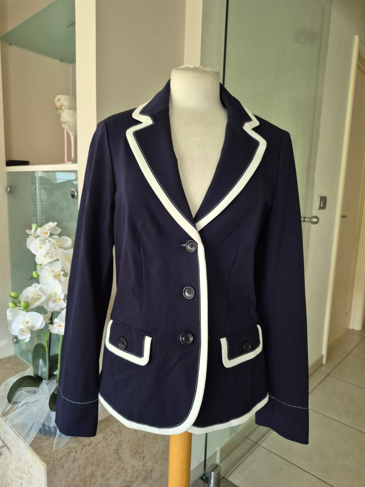 MAYERLINE damesblazer NIEUW, Kleding | Dames, Jasjes, Kostuums en Pakken, Ophalen of Verzenden, Maat 38/40 (M)