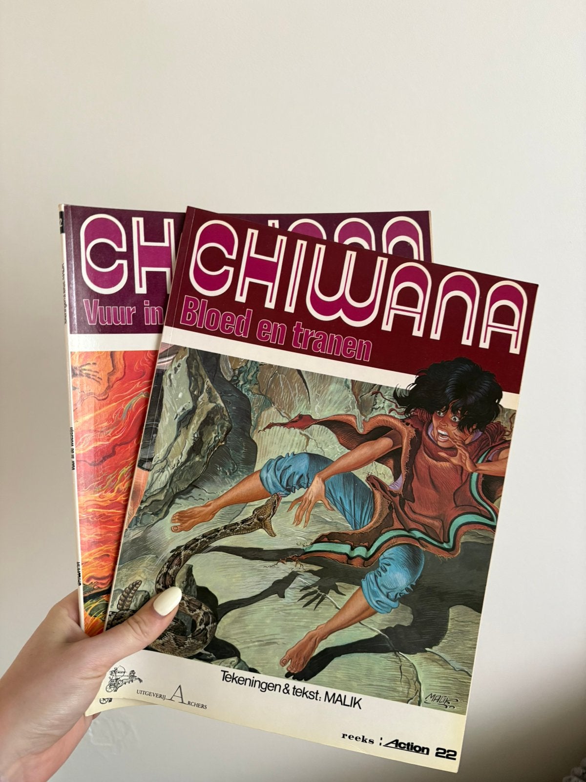 2 strips chiwawa, Ophalen of Verzenden, Zo goed als nieuw