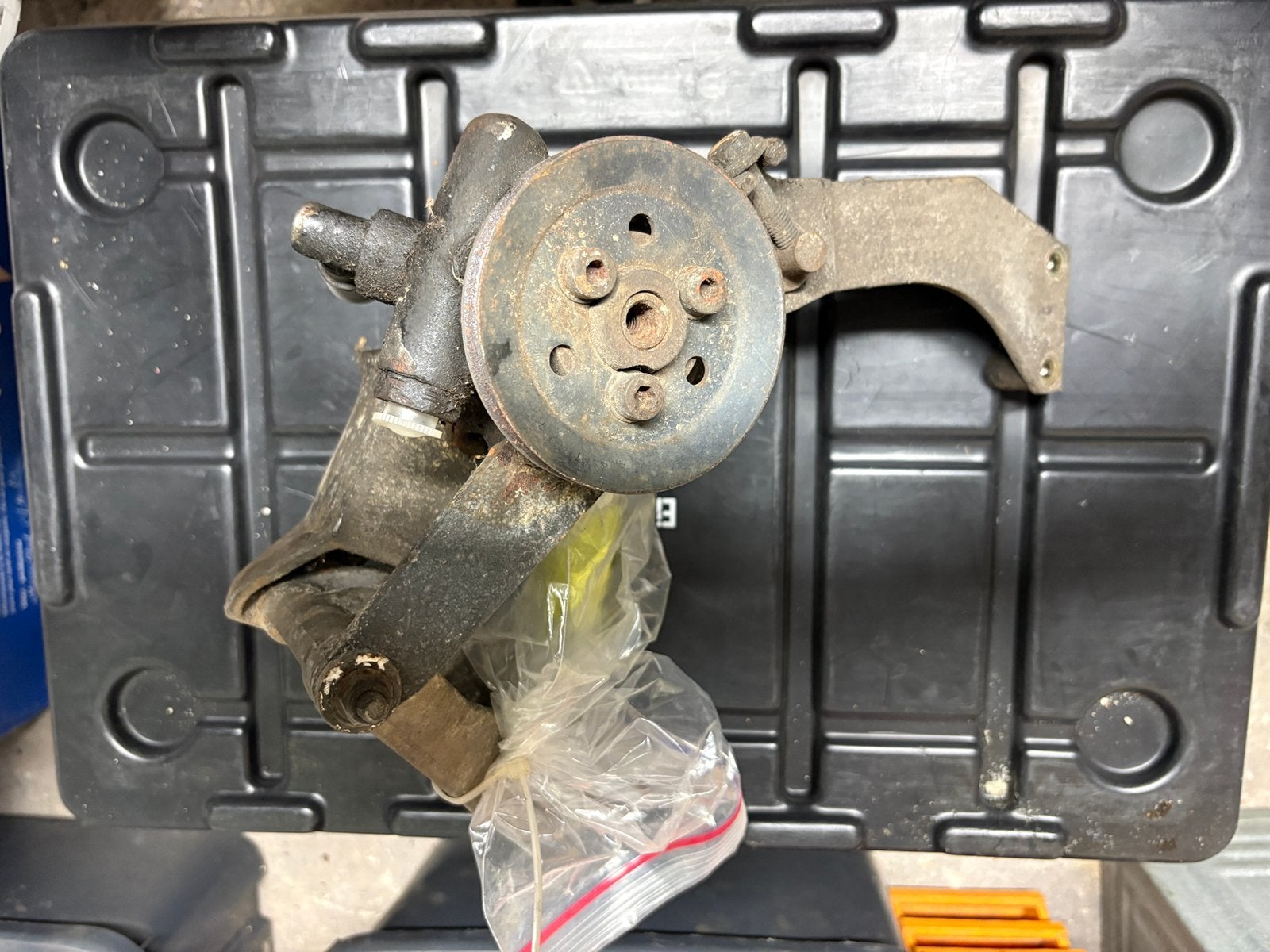 Pompe direction assistée vw golf 1 2 avec support gti, Enlèvement ou Envoi