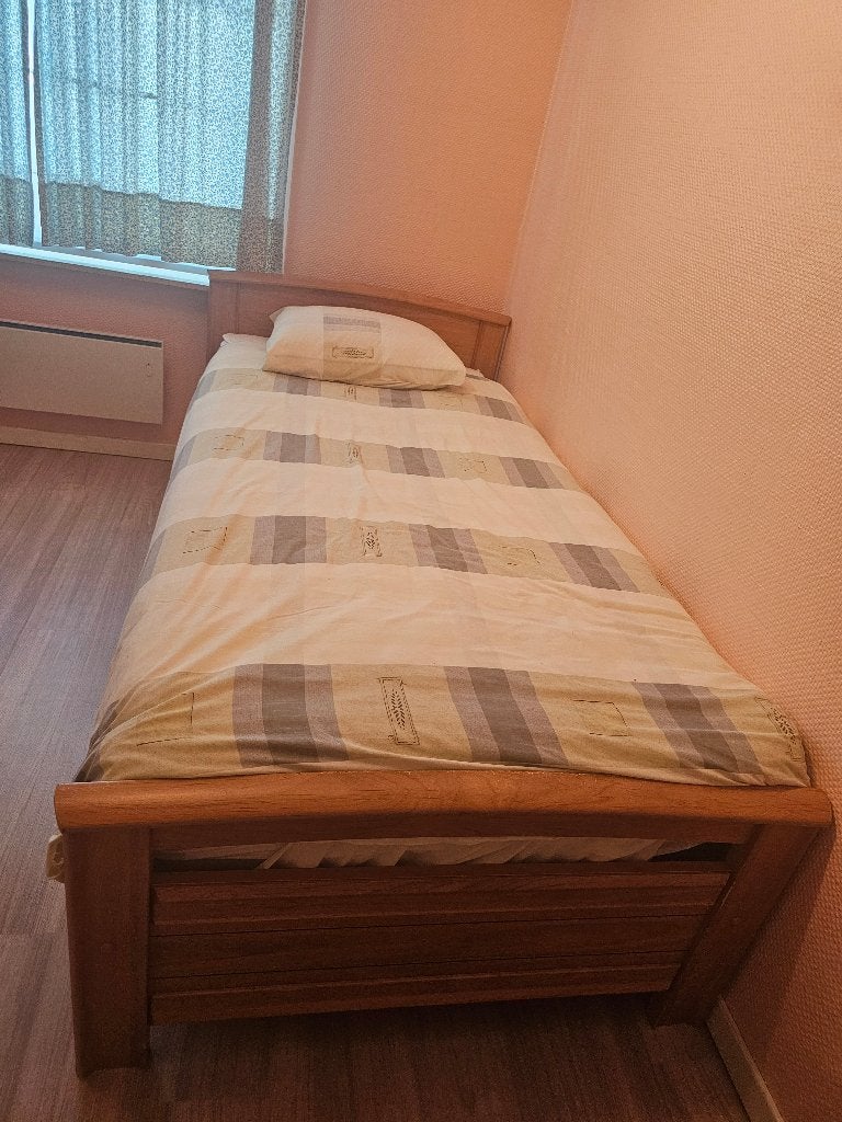 2 eenpersoonsbedden, Ophalen, Gebruikt, 90 cm, Eenpersoons