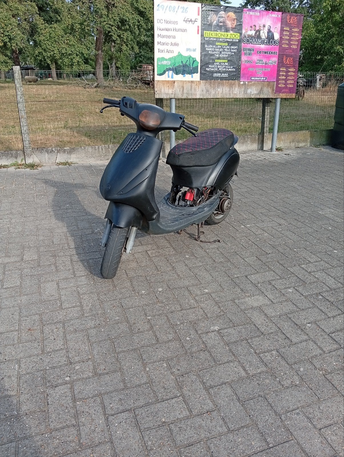 Piaggio zip 2t a klasse is wat werk aan, Ophalen