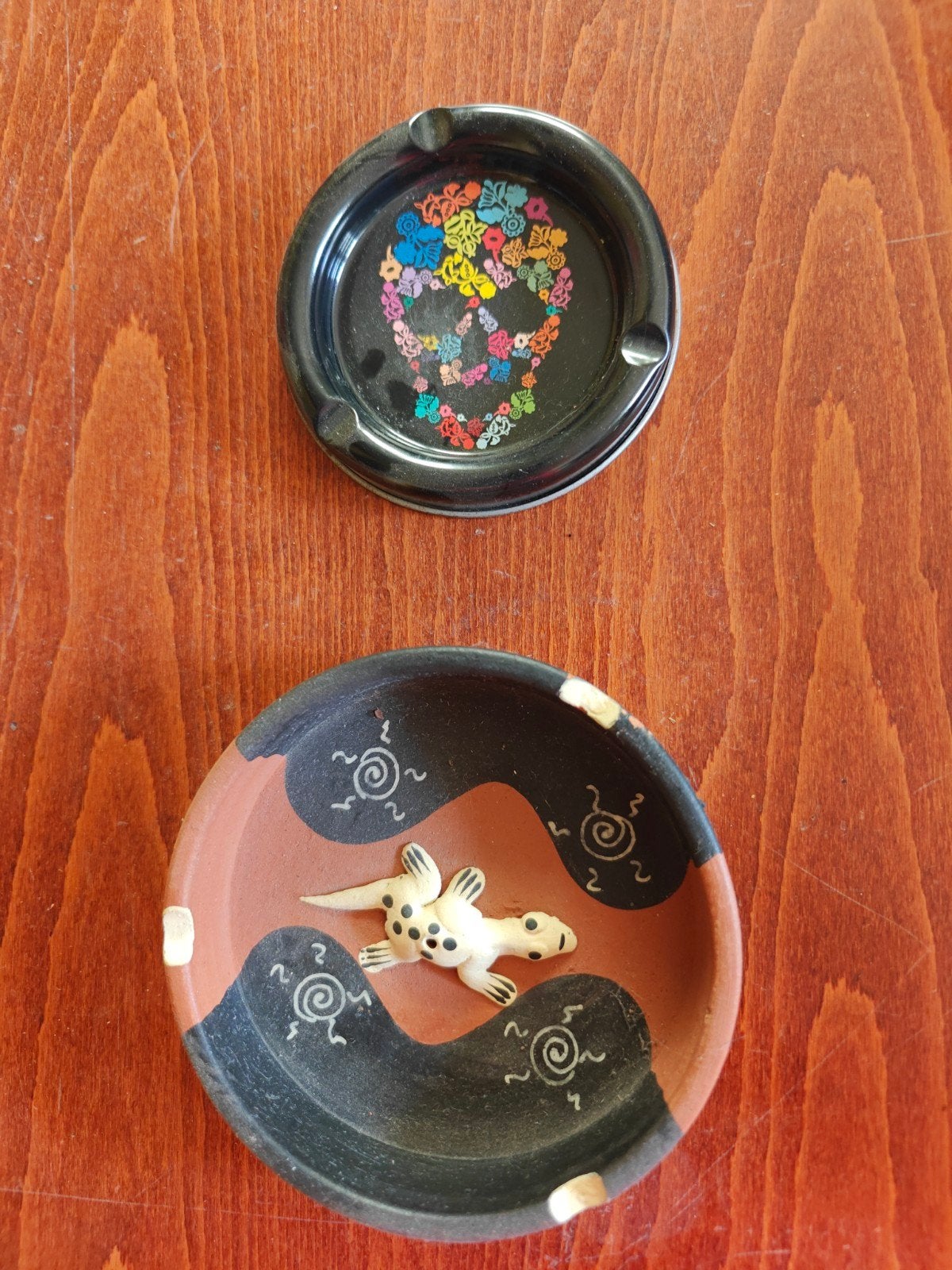 twee asbakjes, Ophalen of Verzenden