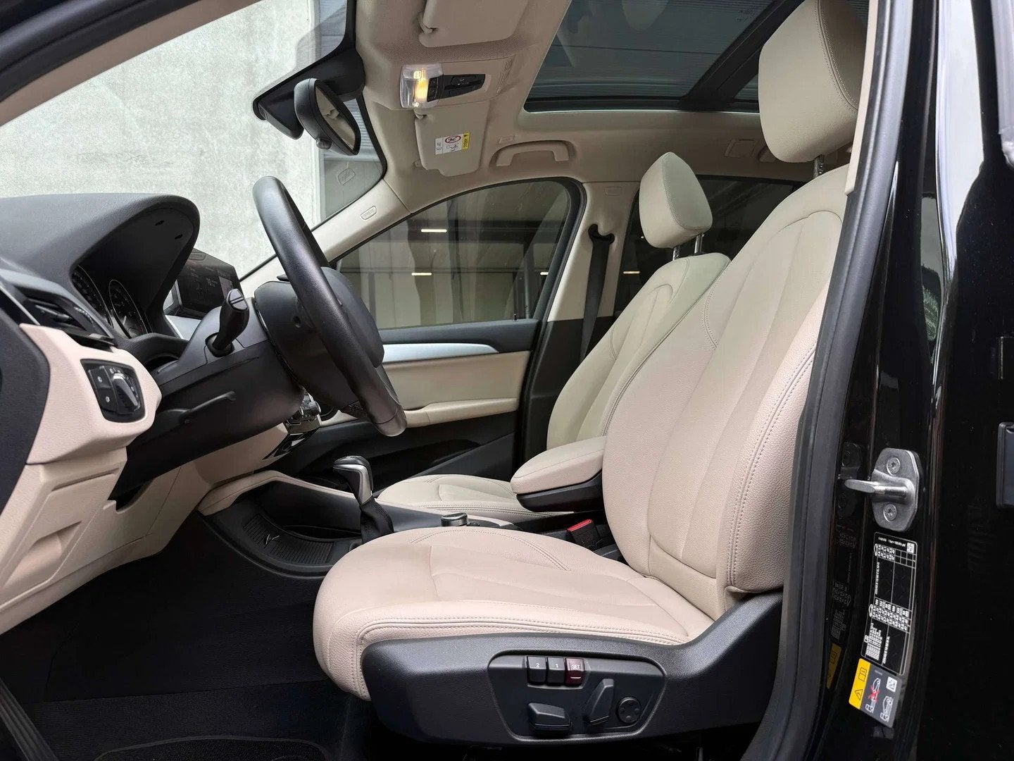 BMW X1 Plug in Hybride,Open dak,Leder,Elektrische zetels met, Autos, BMW, 32 g/km, Achat, https://public.car-pass.be/vhr/18a63ec0-8af9-458f-aaea-48ba89ef7670