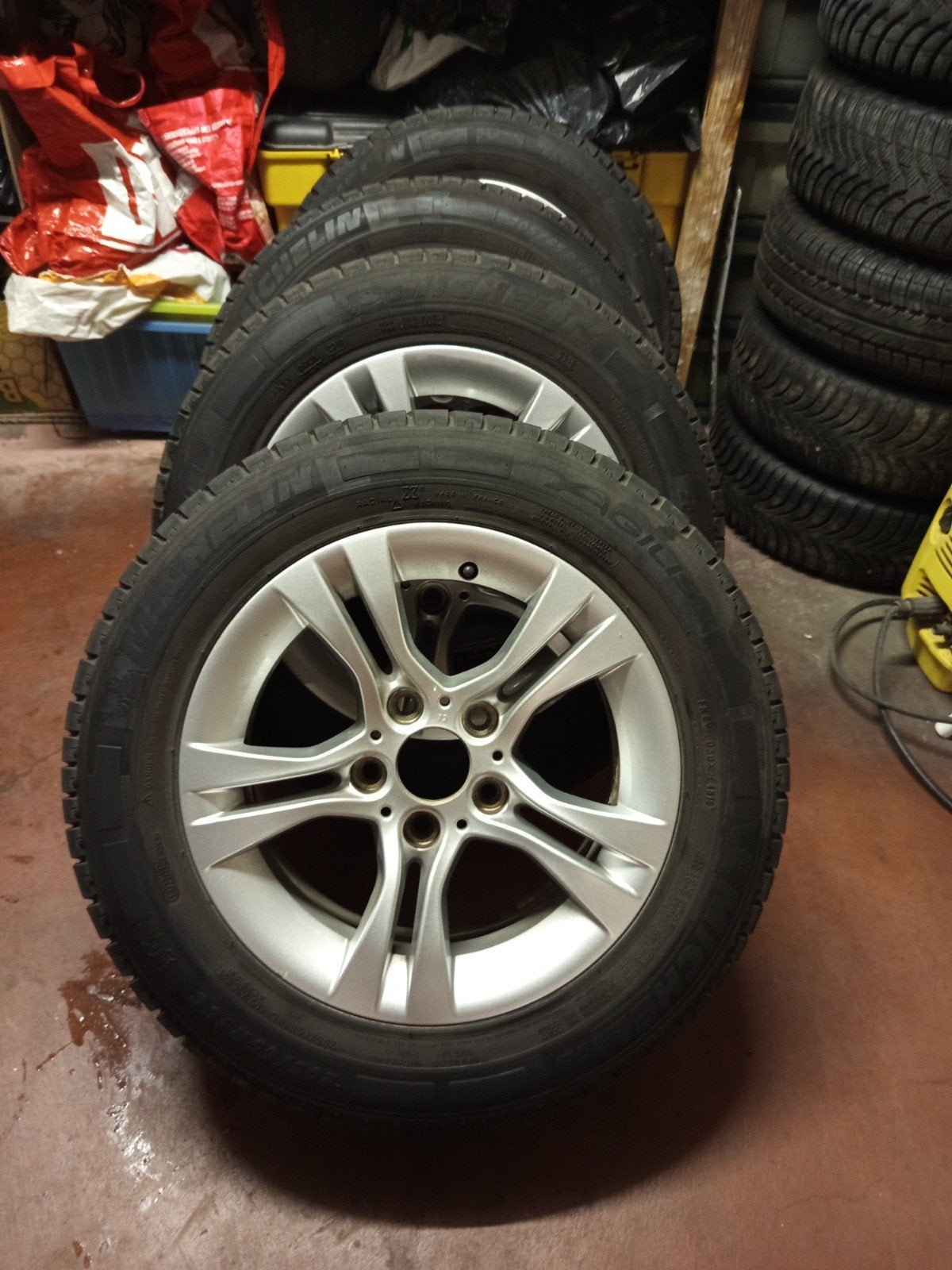 VW-velgen en Michelin Agilis-banden, Auto-onderdelen, Banden en Velgen, Ophalen, Gebruikt, All Season, Band(en)