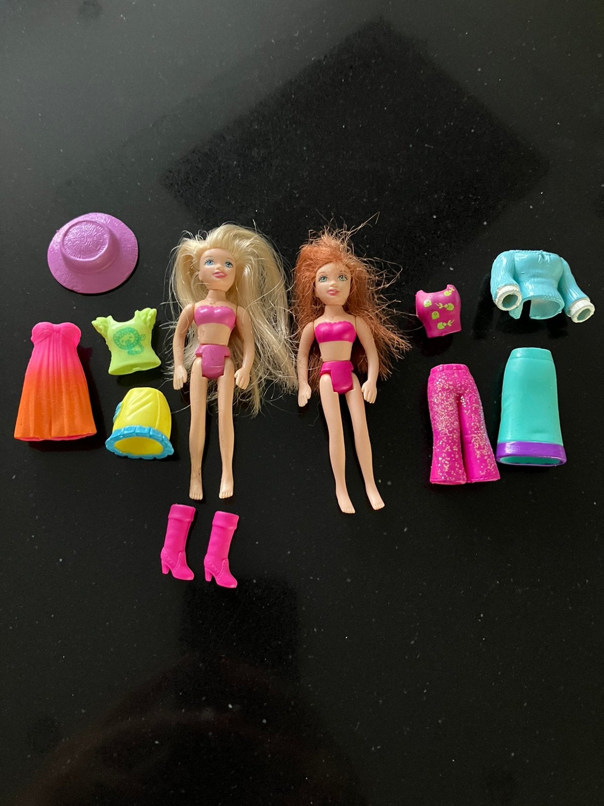 Vintage Polly Pocket 2 poupées + vêtements + accessoires, Enlèvement ou Envoi, Utilisé