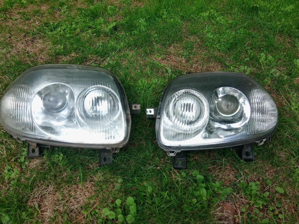 RENAULT Clio 2: Phare gauche ( NEUF !) et droit bon etat, Enlèvement ou Envoi, Utilisé, Renault