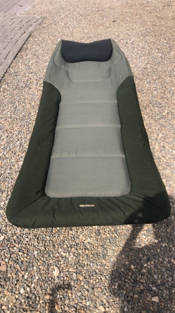 Karper Bed Chair Ngt Classic 2 keer gebruikt, Watersport en Boten, Hengelsport | Karpervissen, Ophalen, Zo goed als nieuw, Overige typen