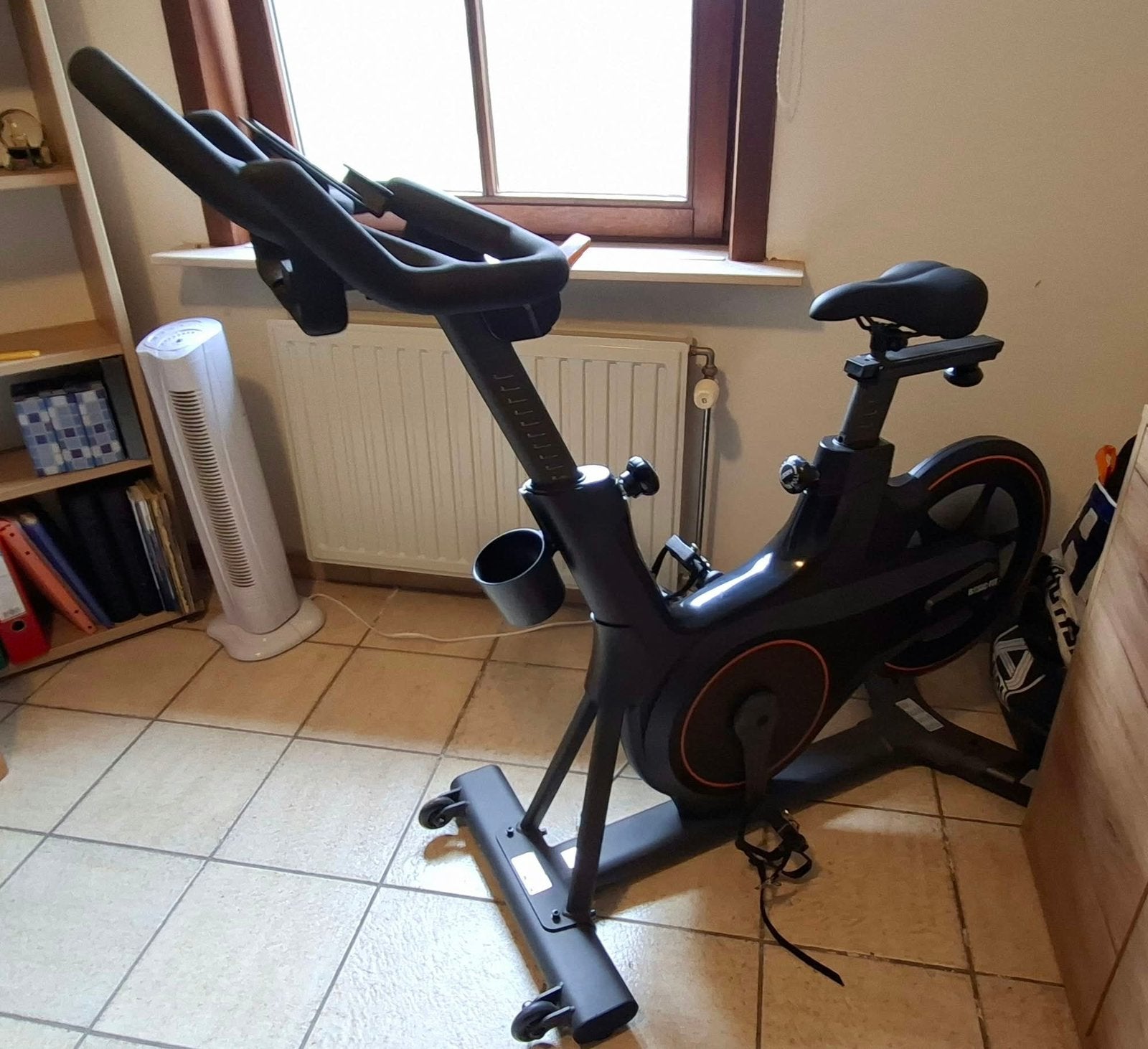 VÉLO INTELLIGENT BASIC-FIT (moyen rapide, petit prix), Jambes, Comme neuf, Enlèvement, Autres types