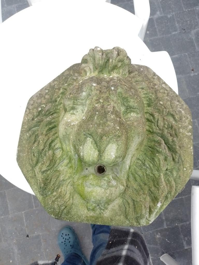 Leeuwen kop vijver ,waterornament, Tuin en Terras, Ophalen, Beton, Waterornament