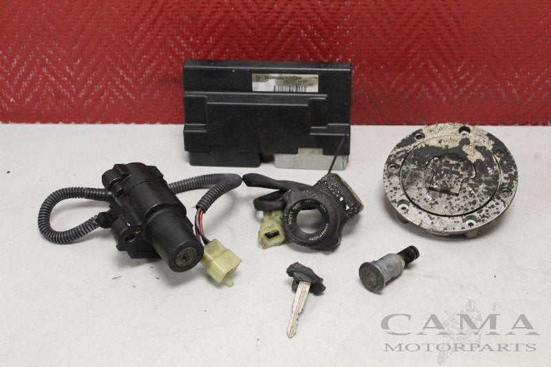 ENSEMBLE DE VERROU ET CYLINDRE DE PORTES (38770-mbw-g01), Dhr. S. di Majo, Utilisé, Info@cama-motorparts.nl, P.J. Troelstraweg 8 8
3144 CX  MAASSLUIS, NL