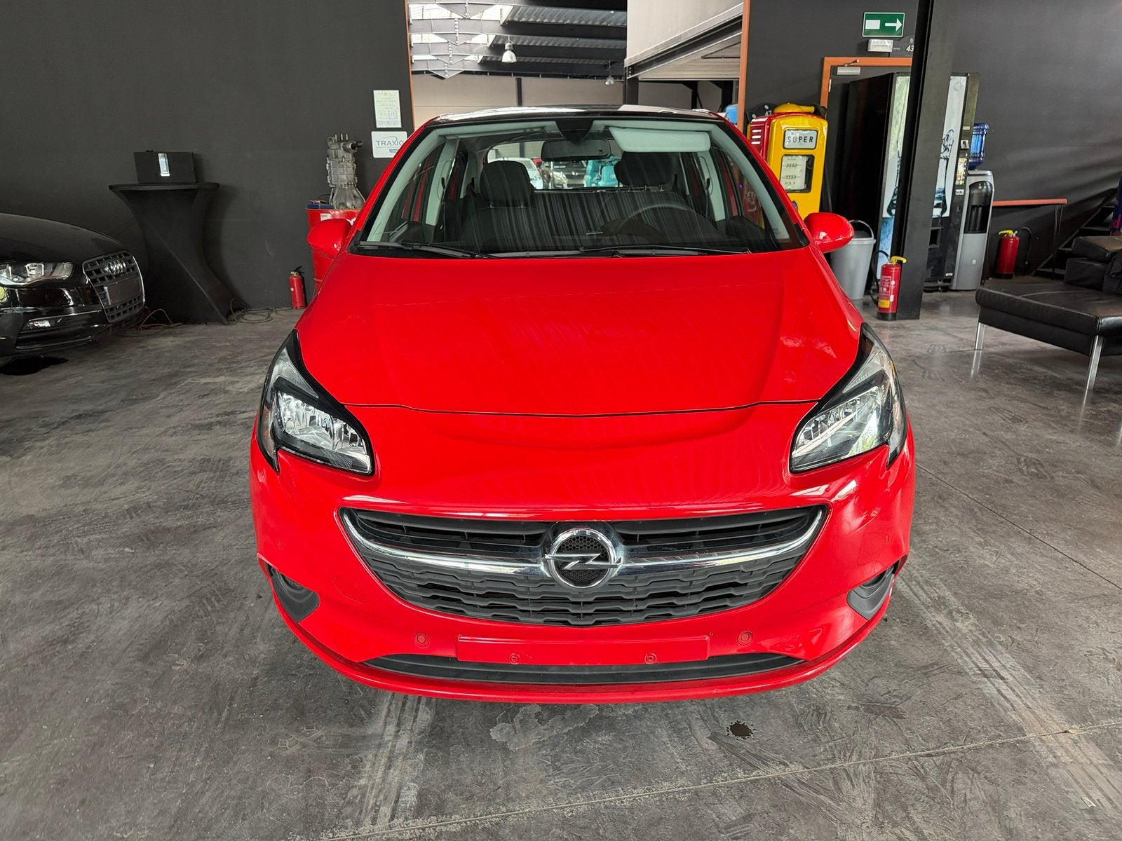 Opel corsa1.4 cosmo Automatique/12 mois de garantie/44 000km, Auto's, Opel, Euro 5, Stof, 4 cilinders, Bedrijf