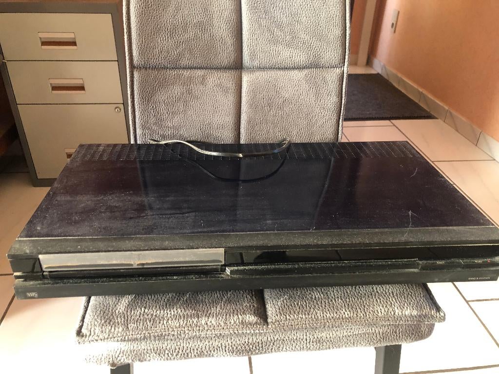 Magnétoscope VHS Bang & Olufsen VX 7000, Enlèvement, Ne fonctionne pas, Lecteur ou enregistreur VHS