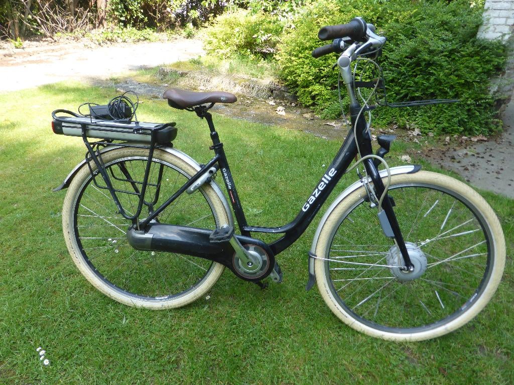 elektrische damesfiets gazelle + oplader 36v in goede staat, Fietsen en Brommers, Ophalen, Gebruikt, 30 tot 50 km per accu, Gazelle