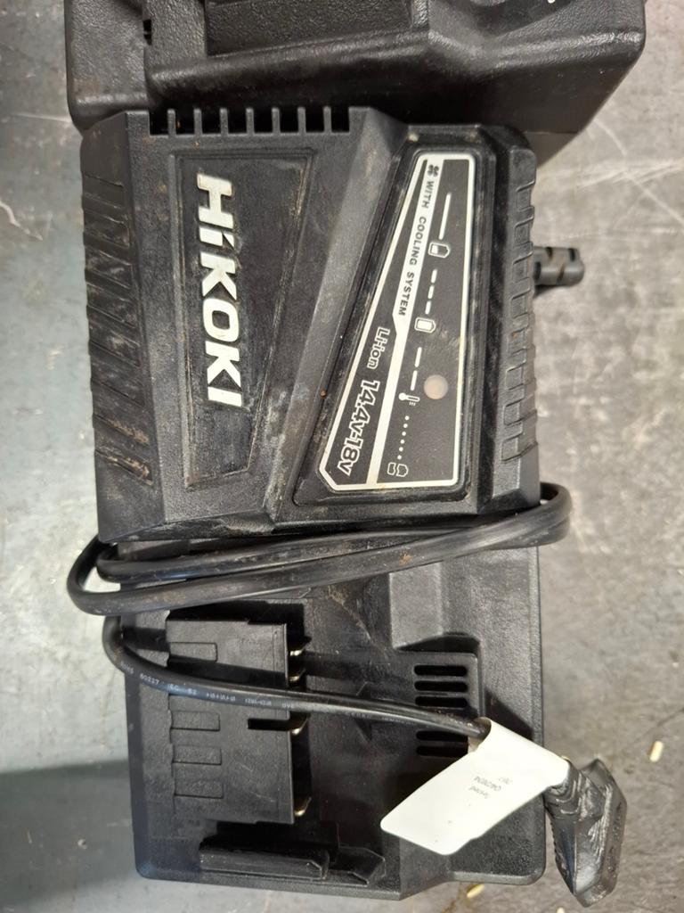 Hikoki lader,  14,4v tot 18v, Ophalen