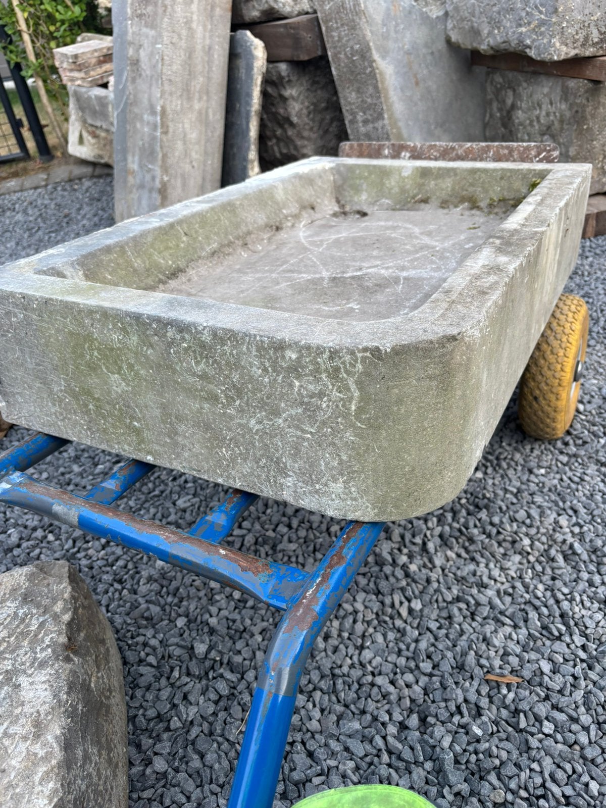 Antieke arduinen pompbak,  BELLEN 0474220705, Ophalen