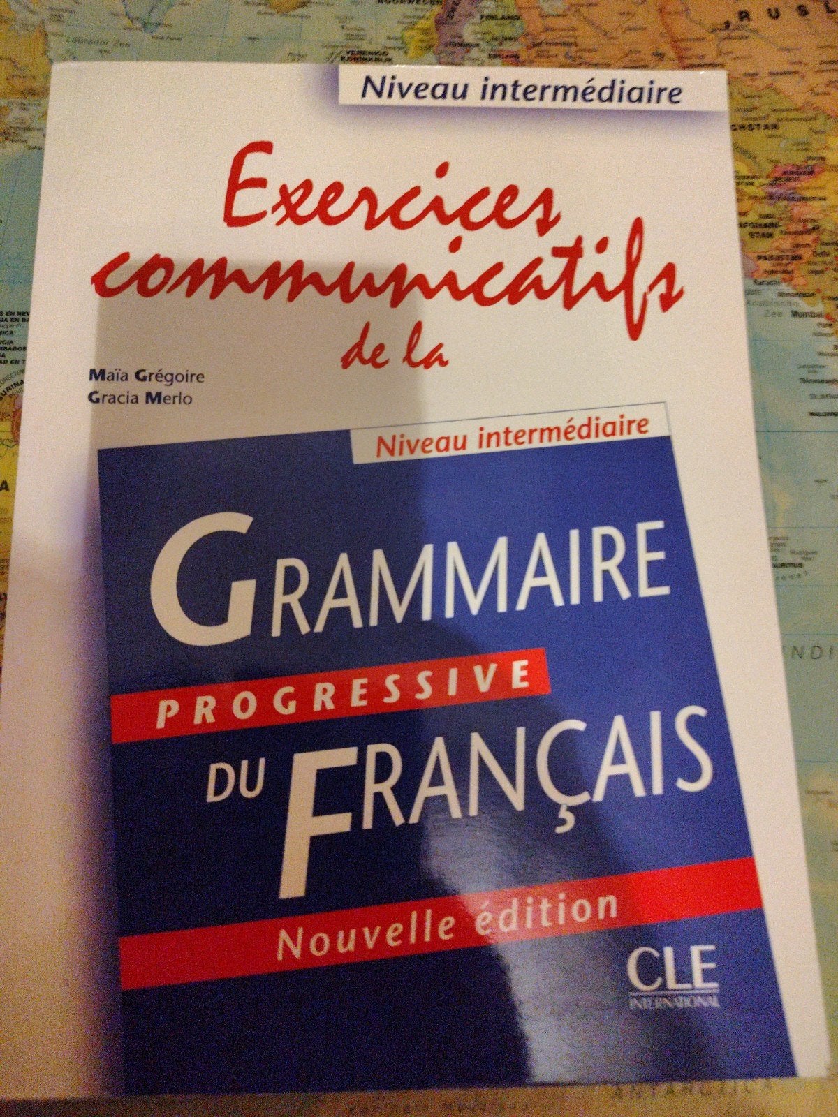 Exercises communicatifs de la grammaire progressive du franç, Enlèvement ou Envoi