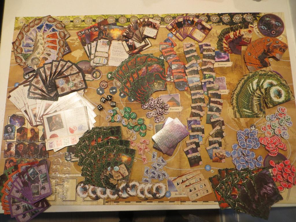 Eldritch Horror (Fantasy Flight Games), Hobby en Vrije tijd, Vijf spelers of meer, Ophalen of Verzenden, Zo goed als nieuw, Fantasy Flight Games
