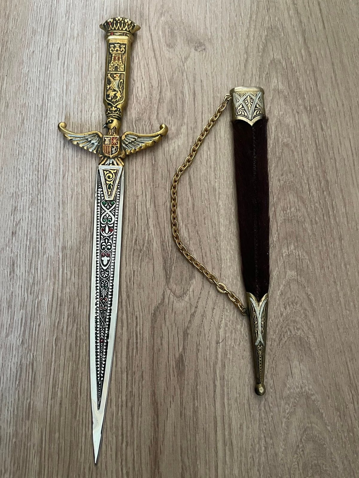 Een decoratieve dolk, Collections, Lord of the Rings, Enlèvement, Neuf