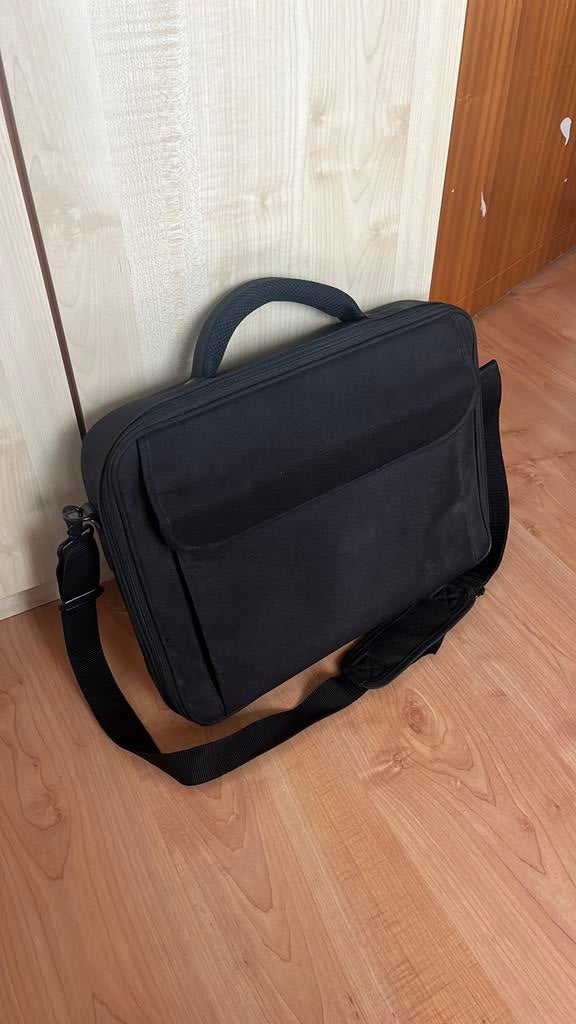 Laptop tas, Computers en Software, Laptoptassen, Ophalen, Gebruikt, Zwart, Schouderband