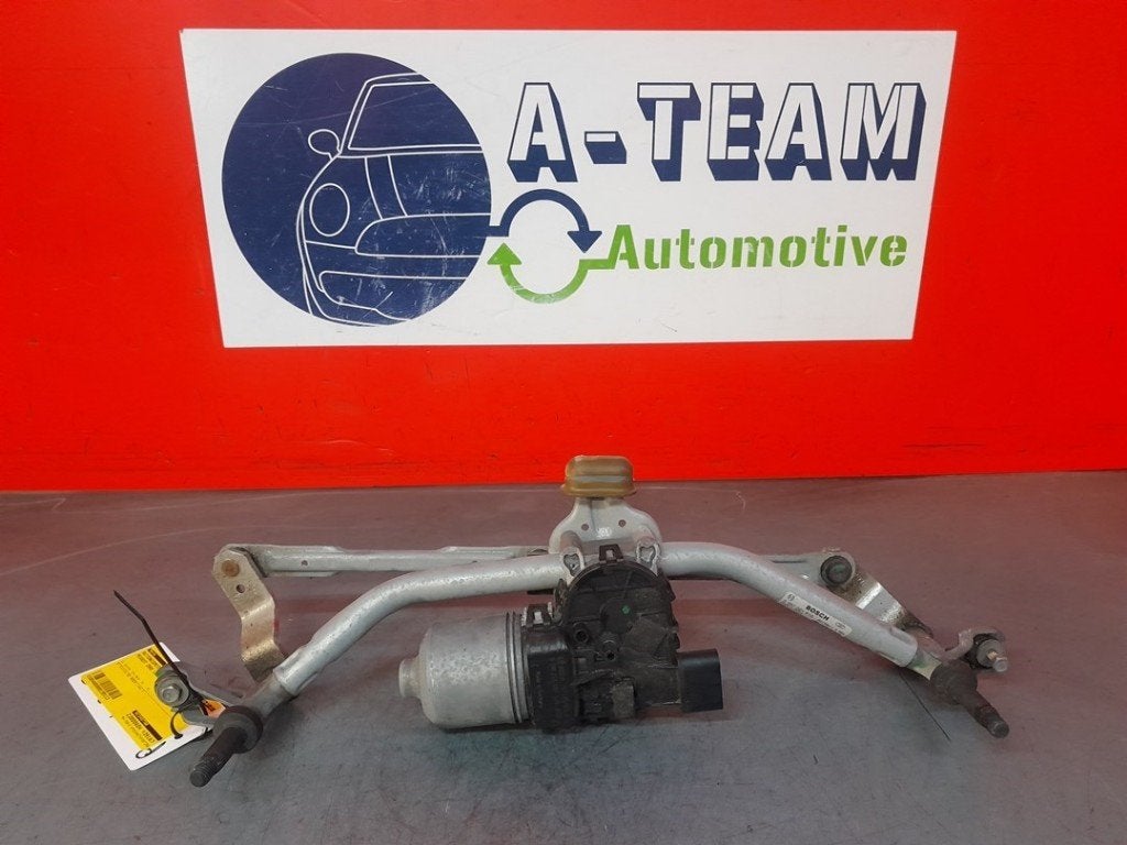 RUITENWISSER MECH + MOTOR Peugeot 2008 (CU), Robert Bosch AG, Gebruikt, Robert-Bosch-Allee 1
74232  Abstatt, DE, Engineering@bosch.com