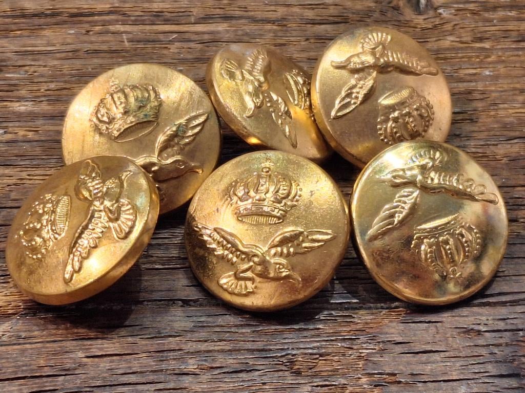 oude goud kleurige knoop Belgische luchtmacht, D 2,2 cm, Verzamelen, Ophalen of Verzenden, Luchtmacht, Kleding of Schoenen