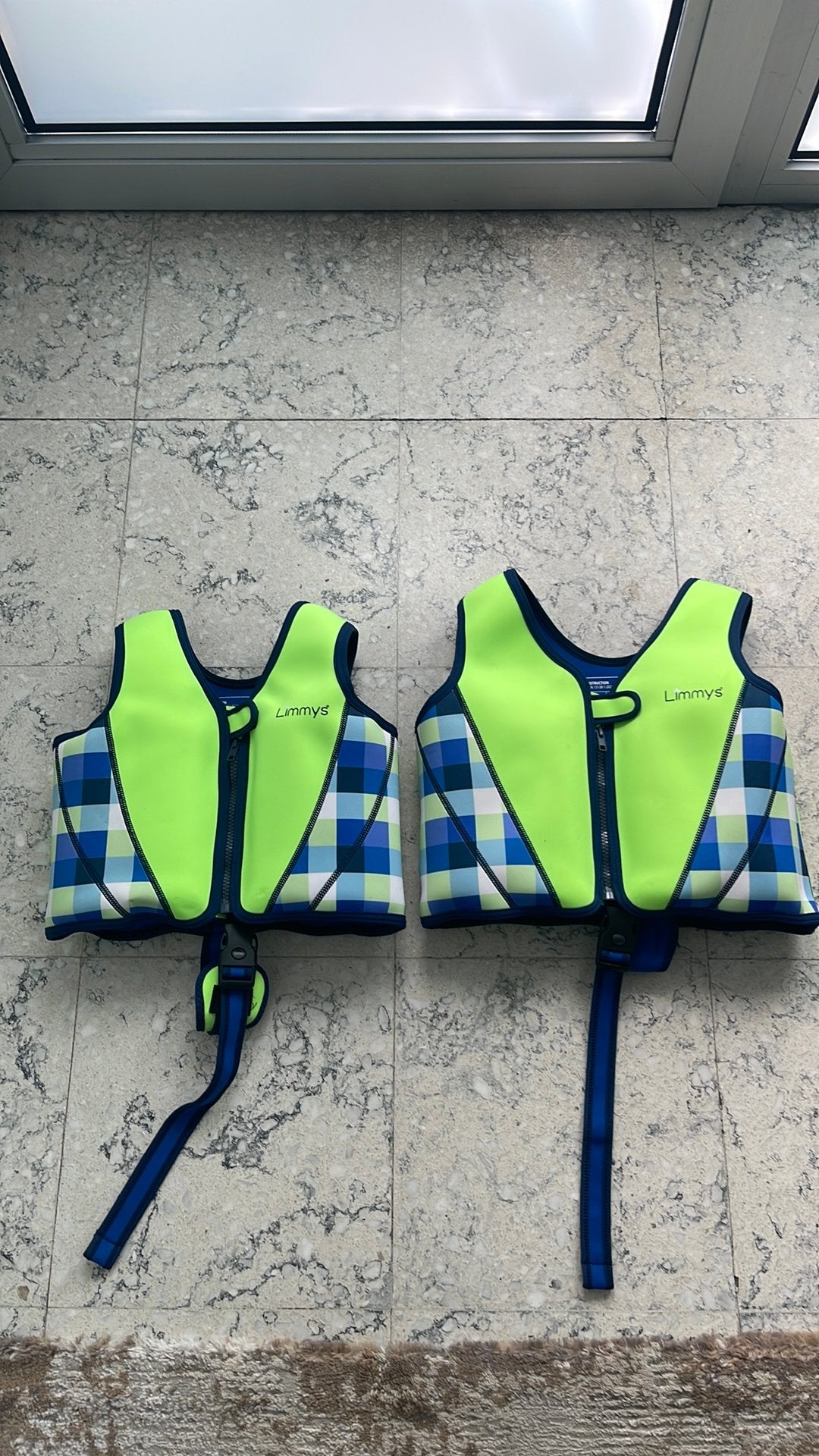 Zwemvest Limmys, Watersport en Boten, Watersportkleding, Ophalen of Verzenden, Zo goed als nieuw