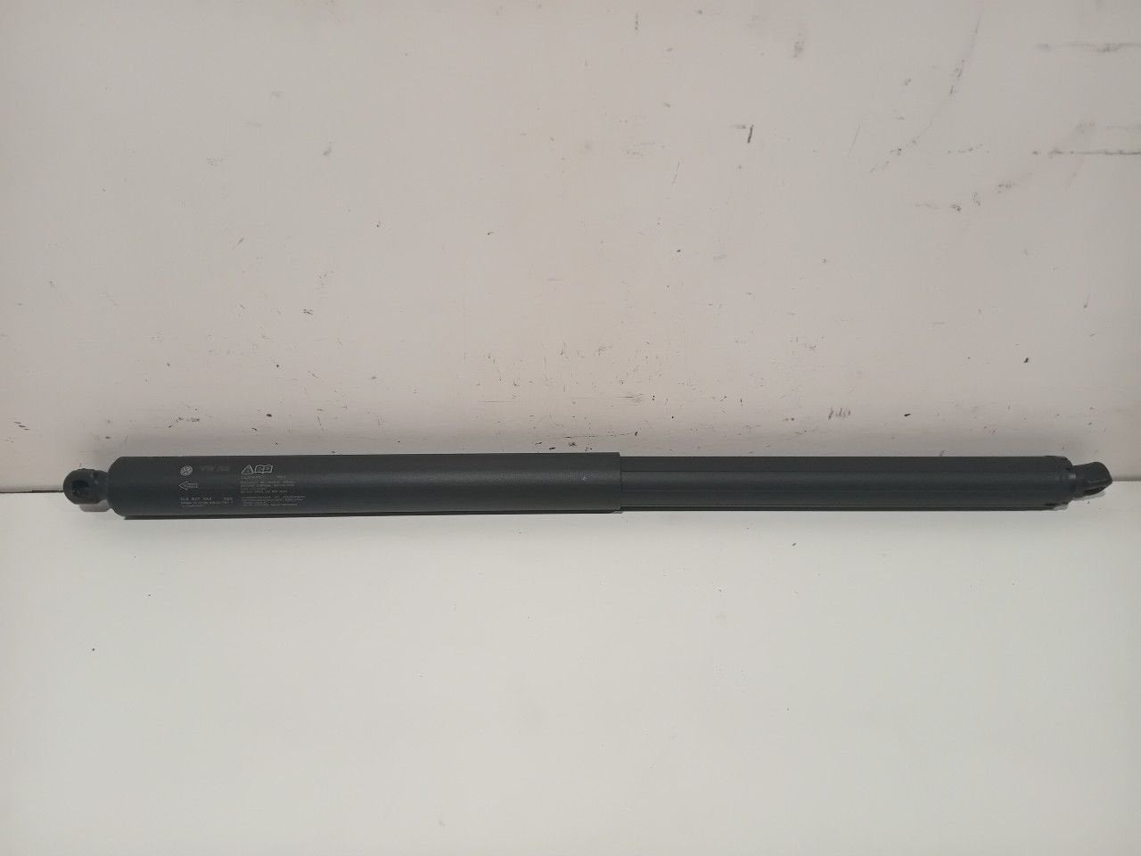 Elektrische achterklep opener links Volkswagen Passat, Auto-onderdelen, Onderdelen@venauto.nl, Van der Ven Autorecycling B.V.