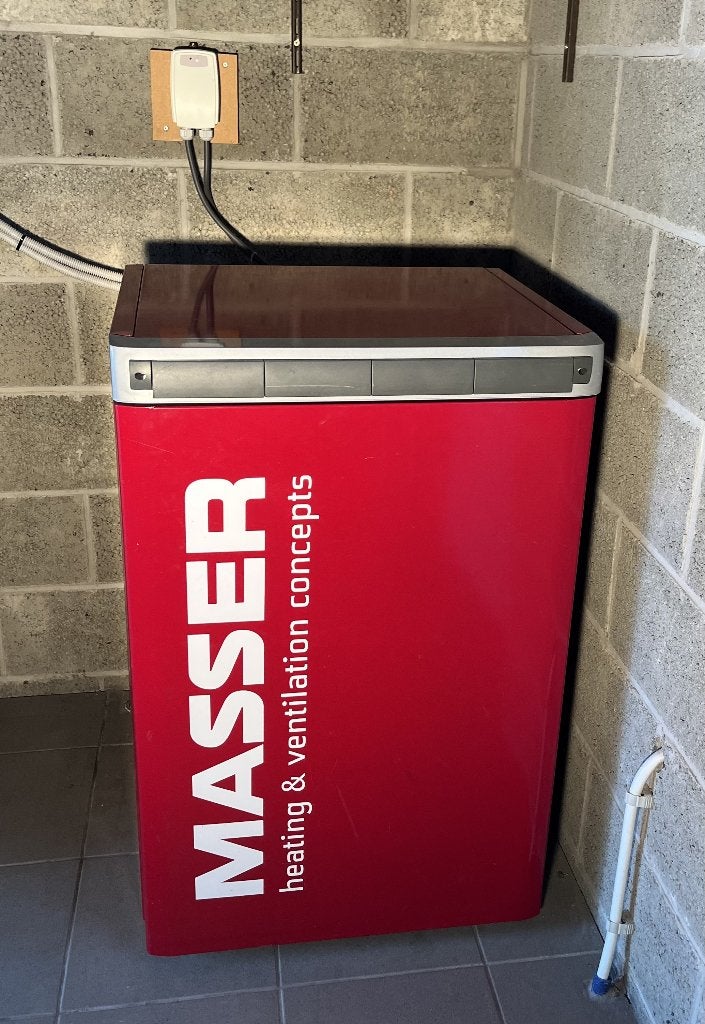 MASSER Pompe à chaleur Sol/Sol XC5.1, 800 watts ou plus, Moins de 60 cm, Enlèvement, Utilisé