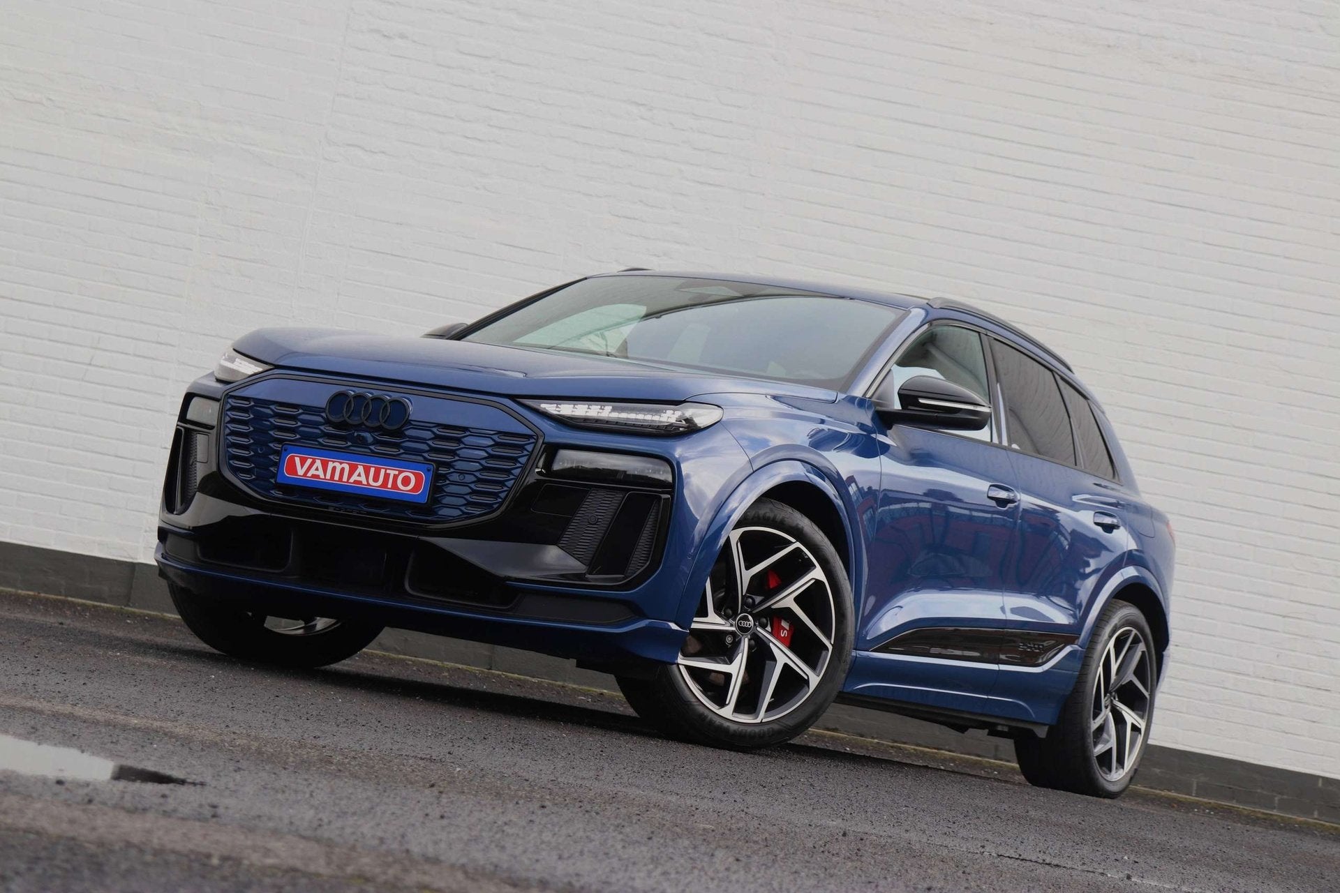 Audi SQ6 e-tron Edition One Blue - Pano/360/B&O/S-Seat/Oled/, Gebruikt, Blauw, SUV of Terreinwagen, 360 kW