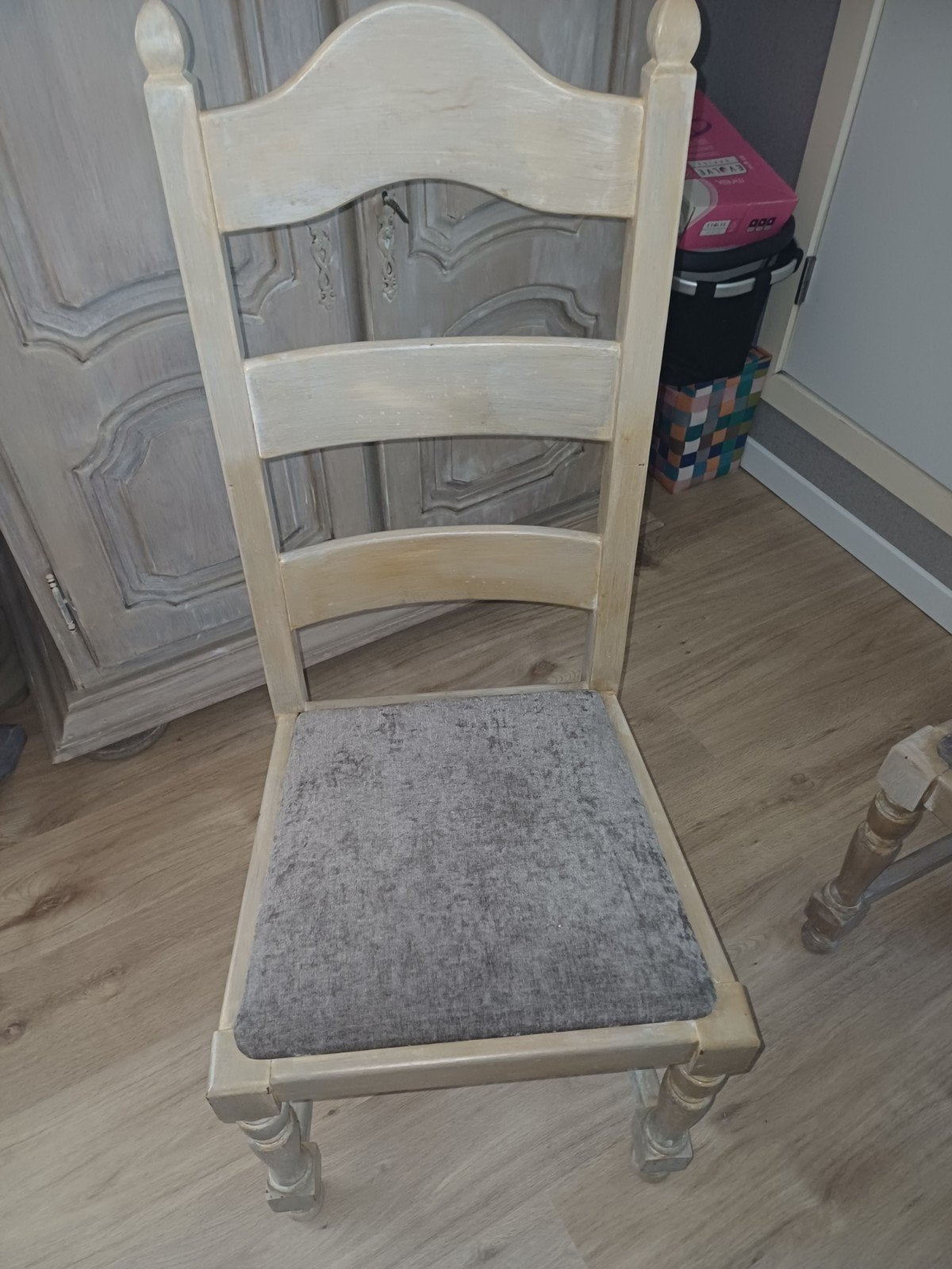 gratis 4 stoelen, Antiek en Kunst, Ophalen