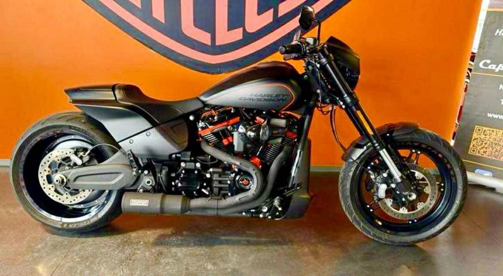 Harley-Davidson FXDRS 114, Hobby & Loisirs créatifs, Voitures miniatures | 1:5 à 1:12, Comme neuf, Moteur, Enlèvement
