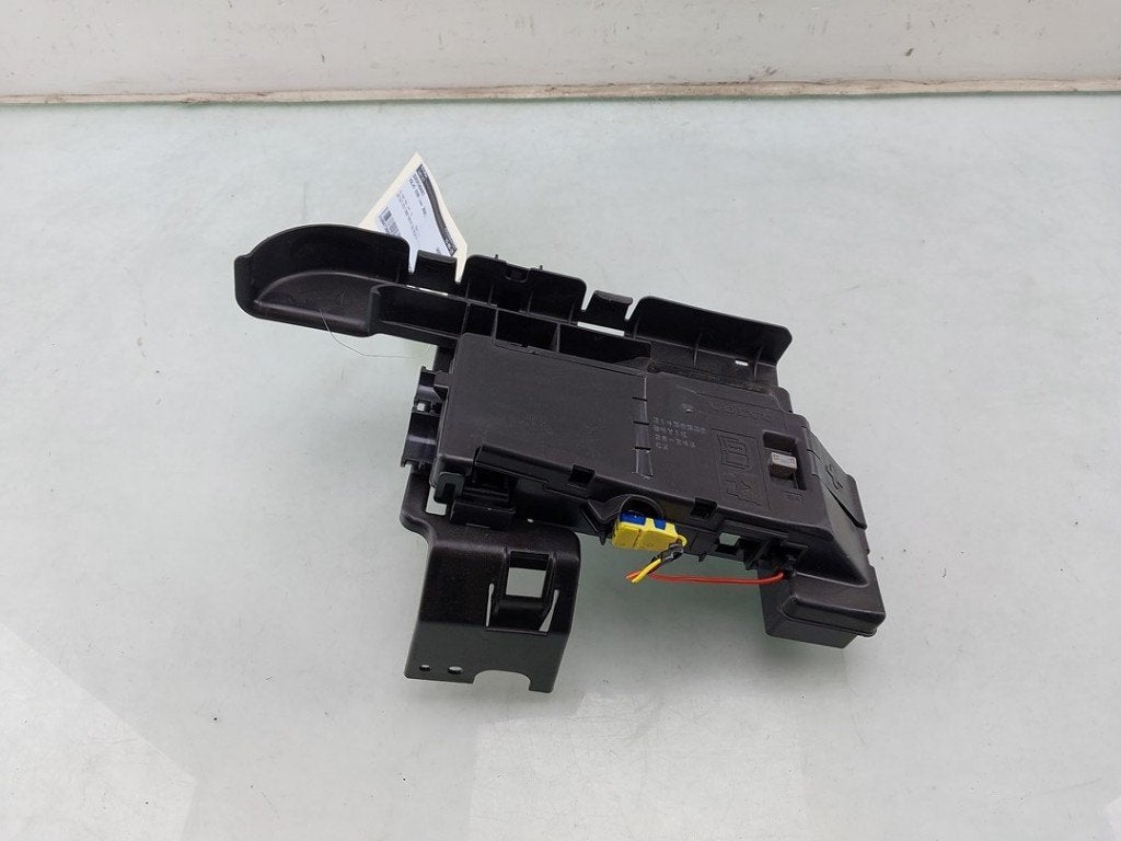 ZEKERINGKAST Volvo XC90 II (01-2014/12-2022) (|31450530|), Auto-onderdelen, Gebruikt, Info@volvocars.com, Volvo, Volvo Car Germany GmbH
